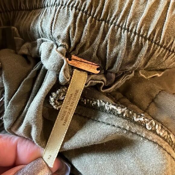 Free People olive green Summer’s Over cropped cargo pants, 2! - Picture 7 of 8